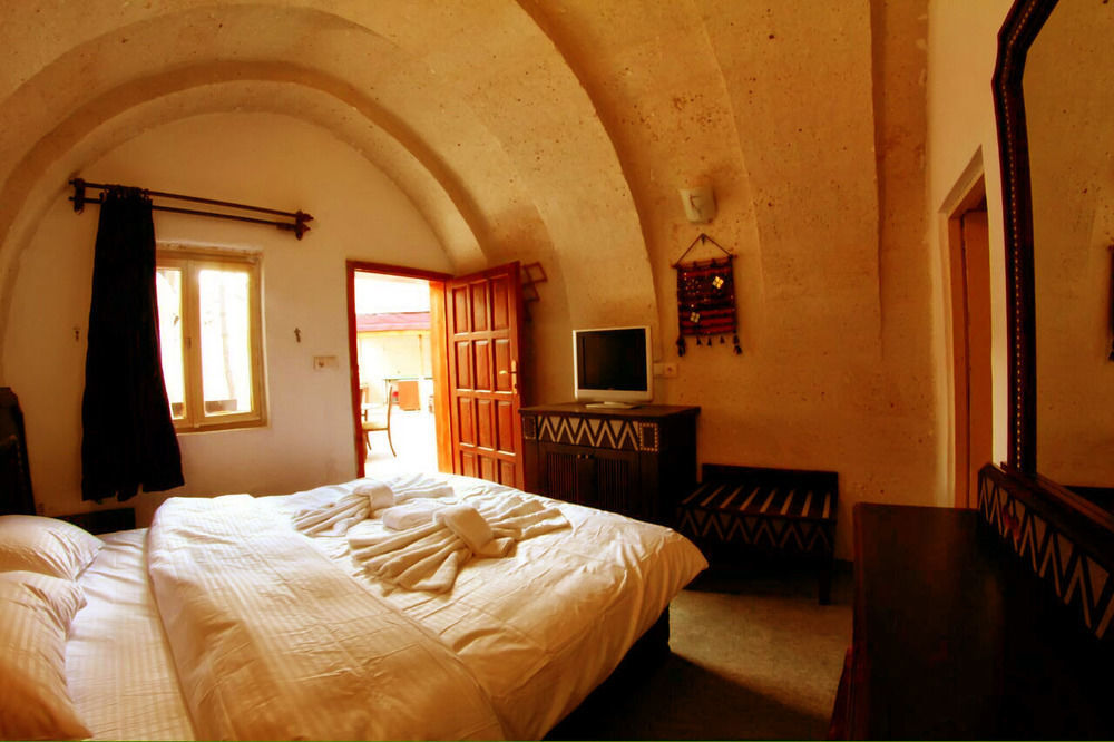 Hotel Cappadokiss Cave House à Göreme Extérieur photo