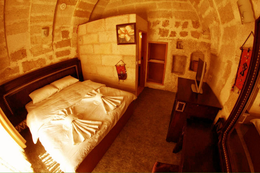 Hotel Cappadokiss Cave House à Göreme Extérieur photo