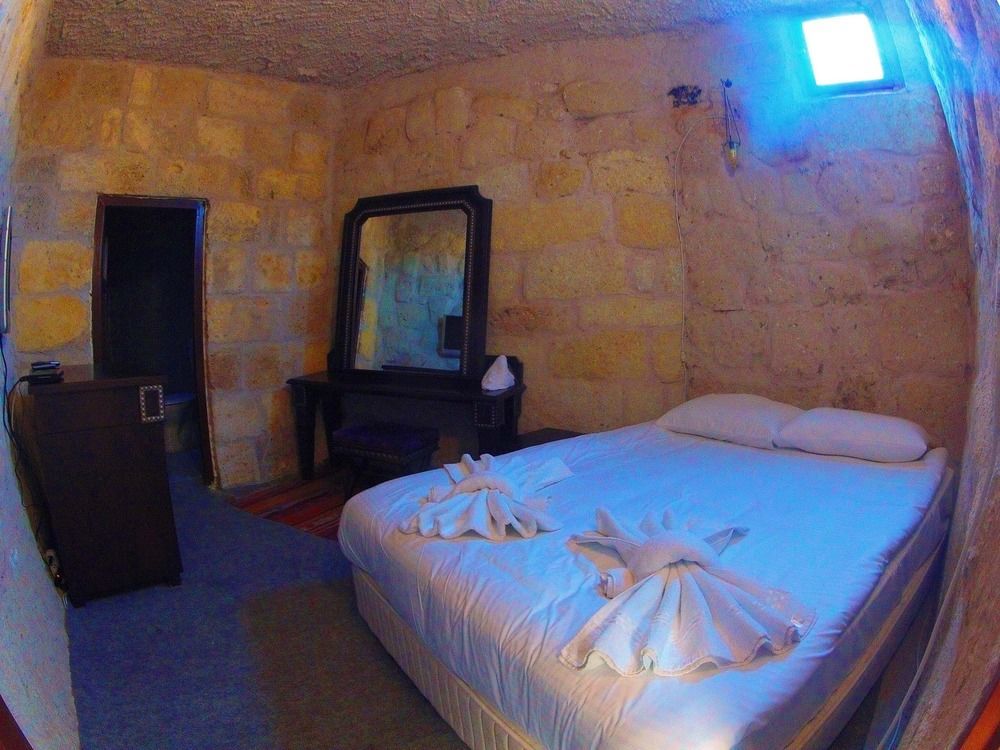 Hotel Cappadokiss Cave House à Göreme Extérieur photo