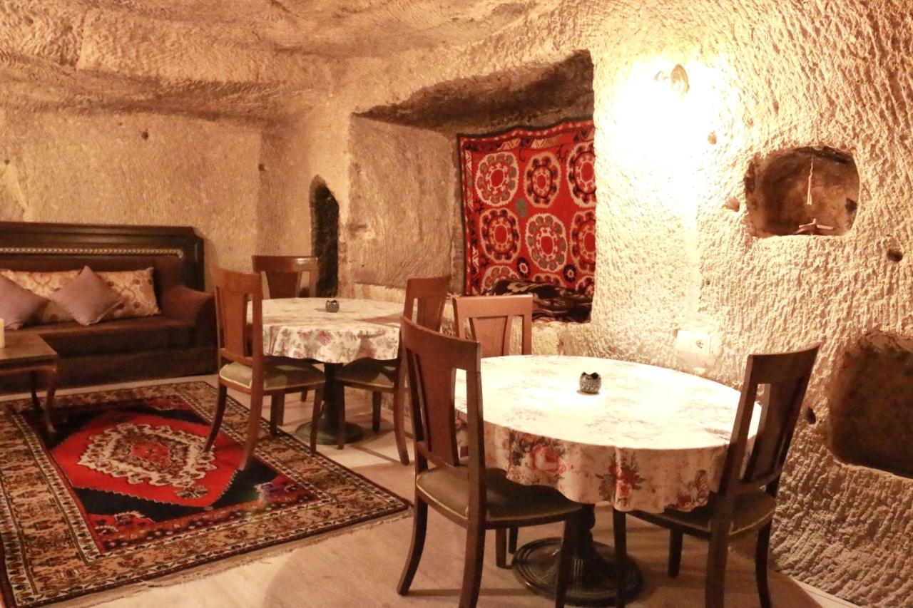 Hotel Cappadokiss Cave House à Göreme Extérieur photo