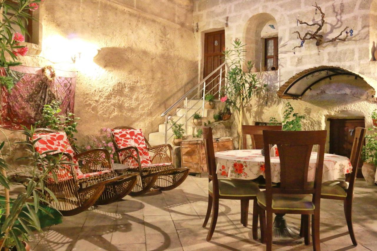 Hotel Cappadokiss Cave House à Göreme Extérieur photo