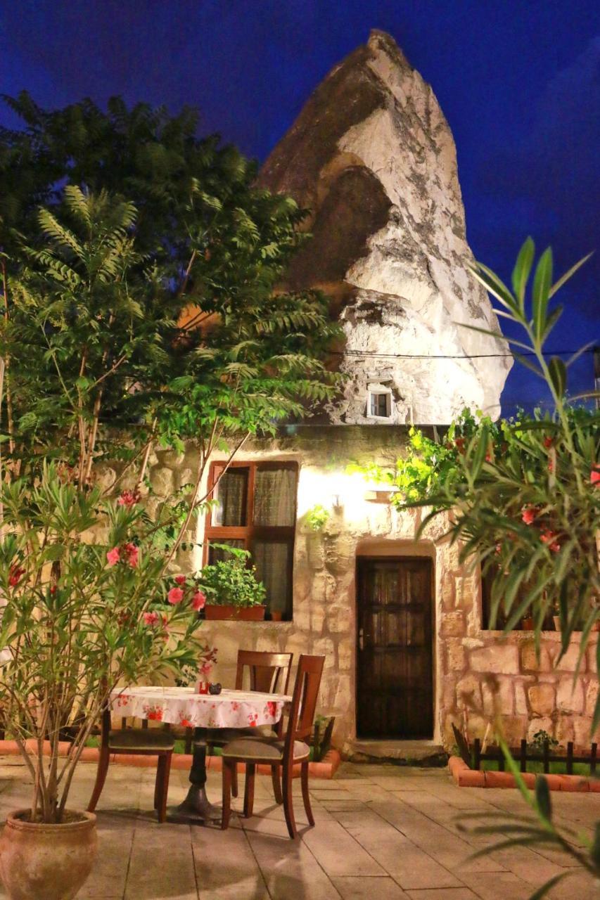 Hotel Cappadokiss Cave House à Göreme Extérieur photo